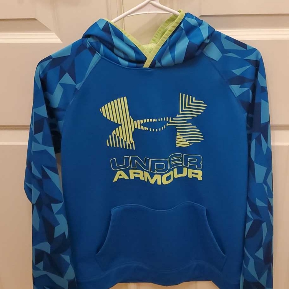 Boy's Under Armour lightweight fleece lined hoodie size Youth Large